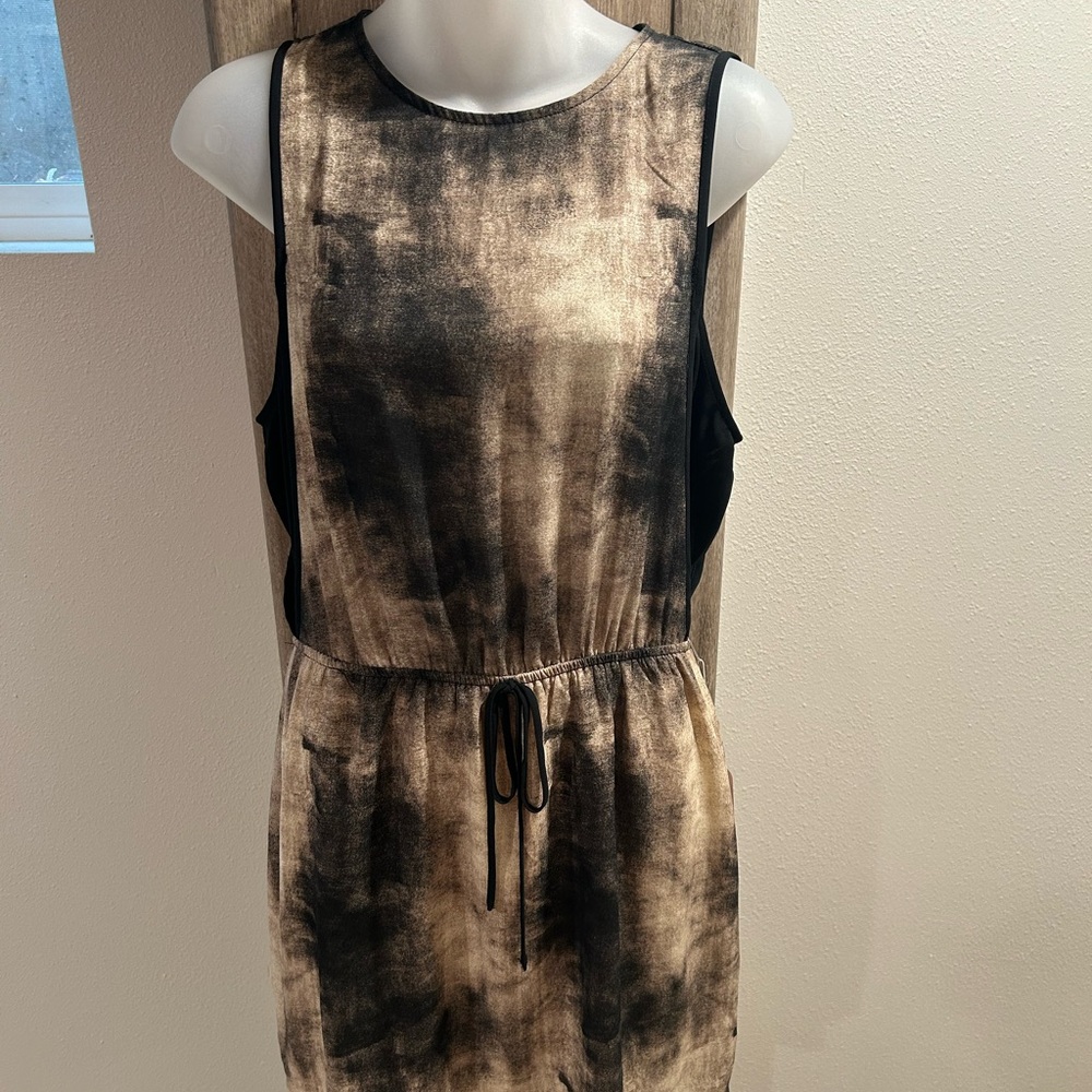 Forever 21 Black and Tan Sleeveless Sheath Mini Dress
